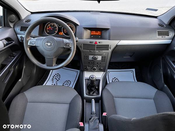 Opel Astra III GTC 1.3 CDTI Enjoy - 9