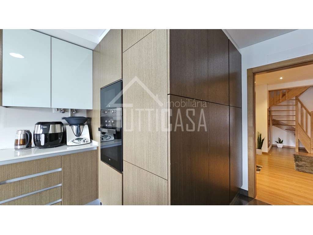 Apartamento estilo duplex T2+1 na Malveira-5