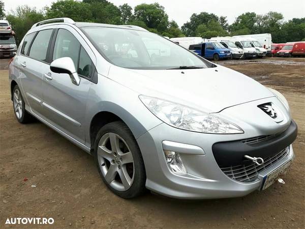 Dezmembrez Peugeot 308 1.6 HDI - 5