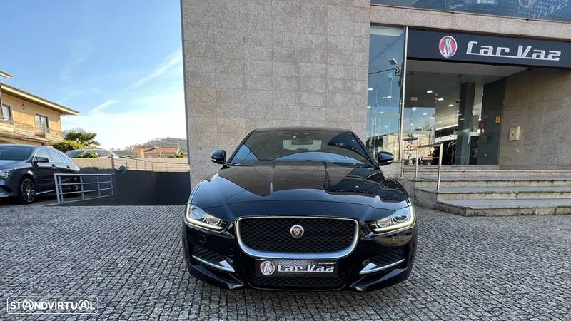 Jaguar XE 2.0 D R-Sport - 2