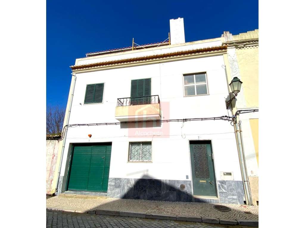 Apartamento T2 no centro histórico de Alcochete com vista rio.-14