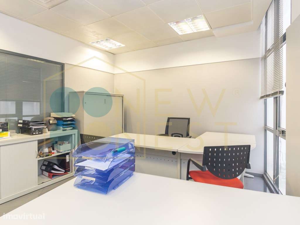 Escritório amplo com terraço de 77m2 na baixa de Setúbal, com possi...-12
