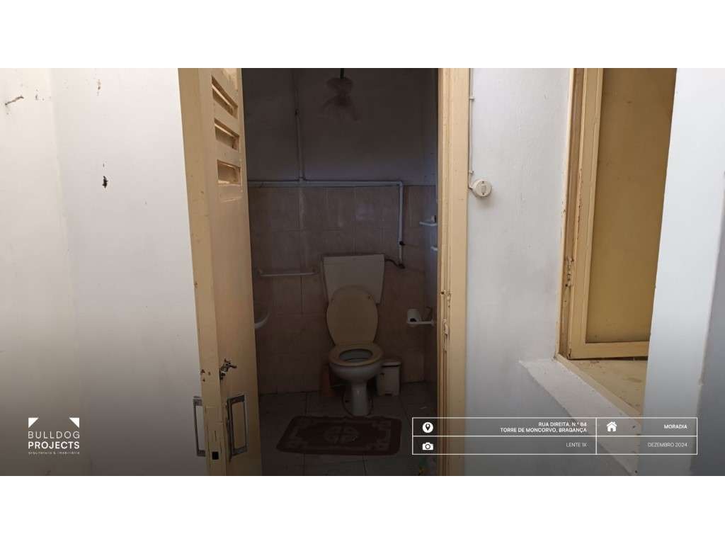 Moradia com 9 assoalhadas na Rua Direita, Carviçais-20