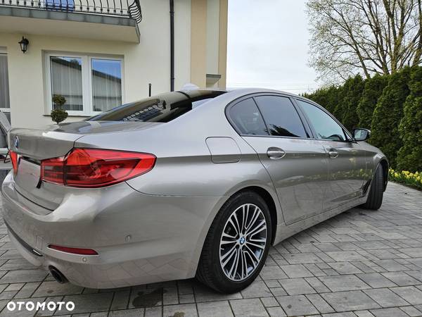 BMW Seria 5 520d Sport Line - 7