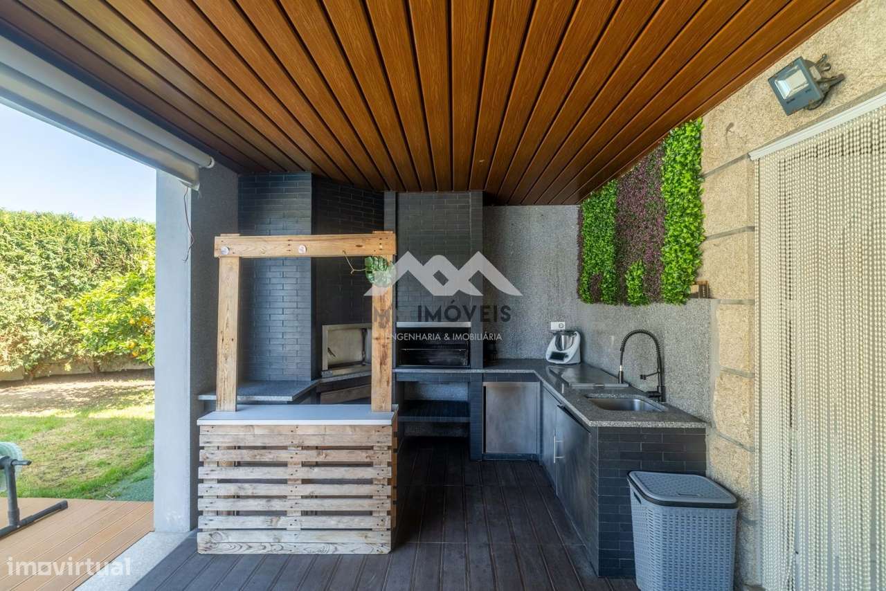 Moradia T4 | Piscina | Jardim | 4 frentes | Praia Fluvial-35