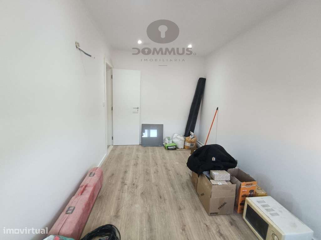 Apartamento T3 na Damaia totalmente Remodelado-31