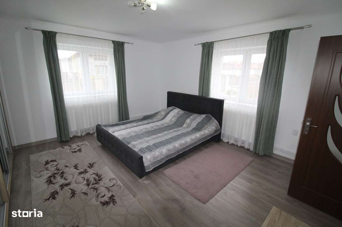 Vând gospodărie în Hunedoara, zona Peștișu Mare, teren 1.104mp...-15