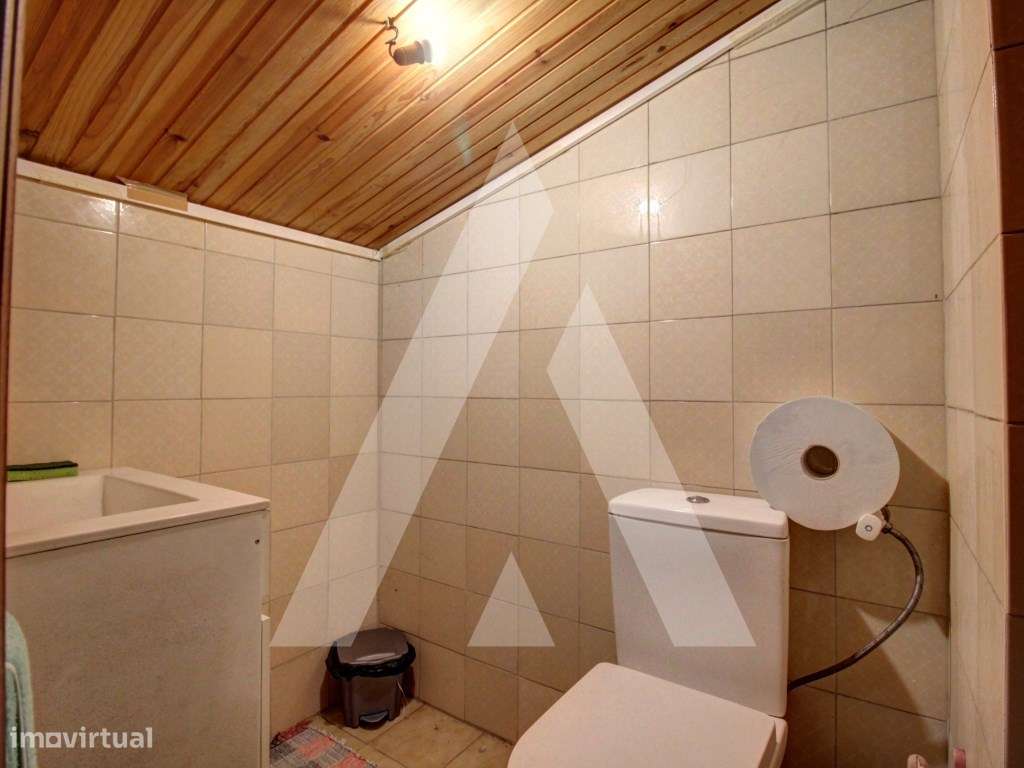 Apartamento T2, mobilado no centro de Oliveira do Bairro-22