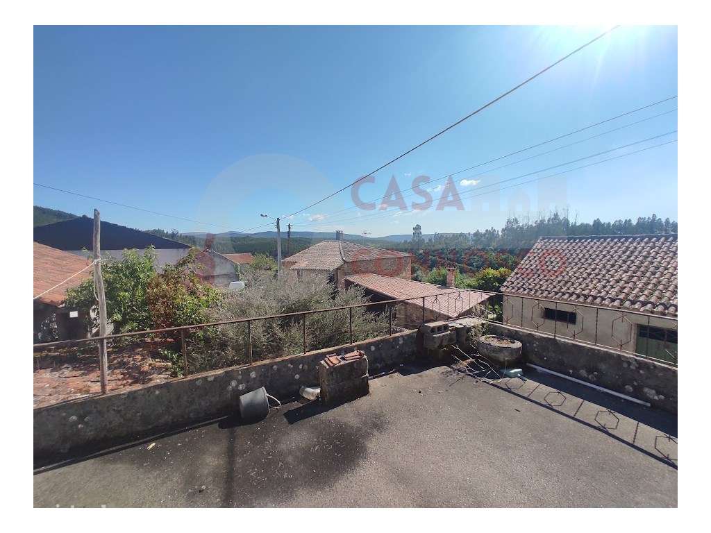 Moradia M4 pronta a habitar com terreno.-12