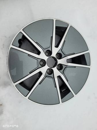 Alufelgi 5x100 et34 16" 8XA601025C - 3