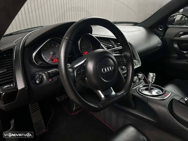 Audi R8 Coupé 4.2 FSI quattro R tronic - 25
