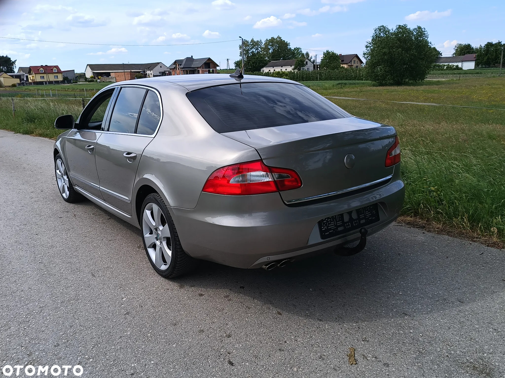 Skoda Superb 2.0 TDI Business DSG - 6