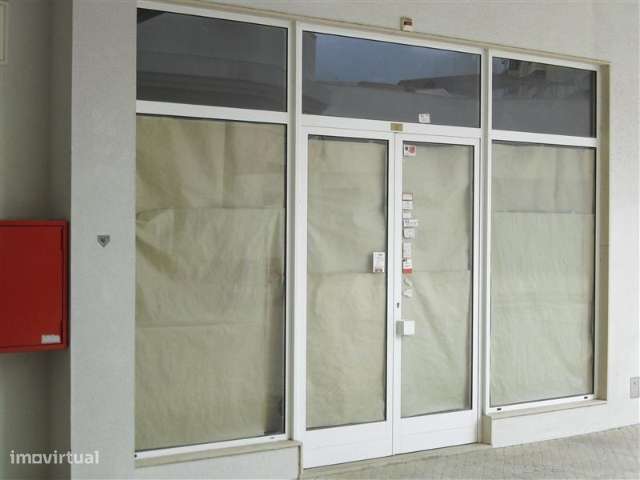 Loja com 93 m2 no Centro de Torres Vedras com Estacionamento - Grande imagem: 2/11