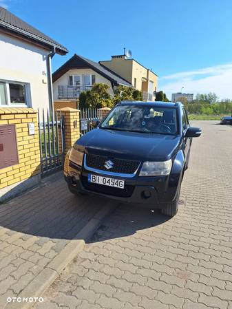 Suzuki Grand Vitara 2.0 - 1