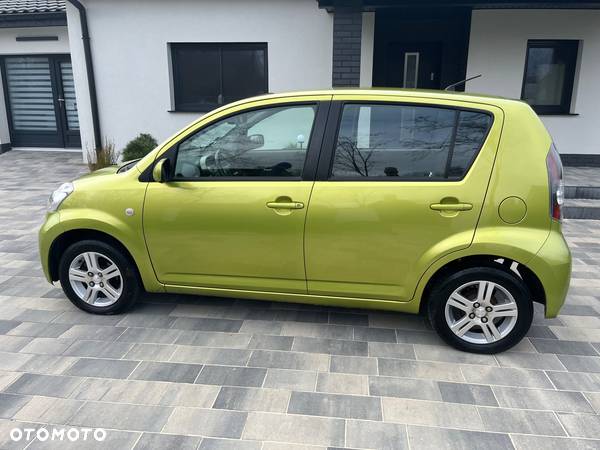 Daihatsu Sirion 1.3 - 5