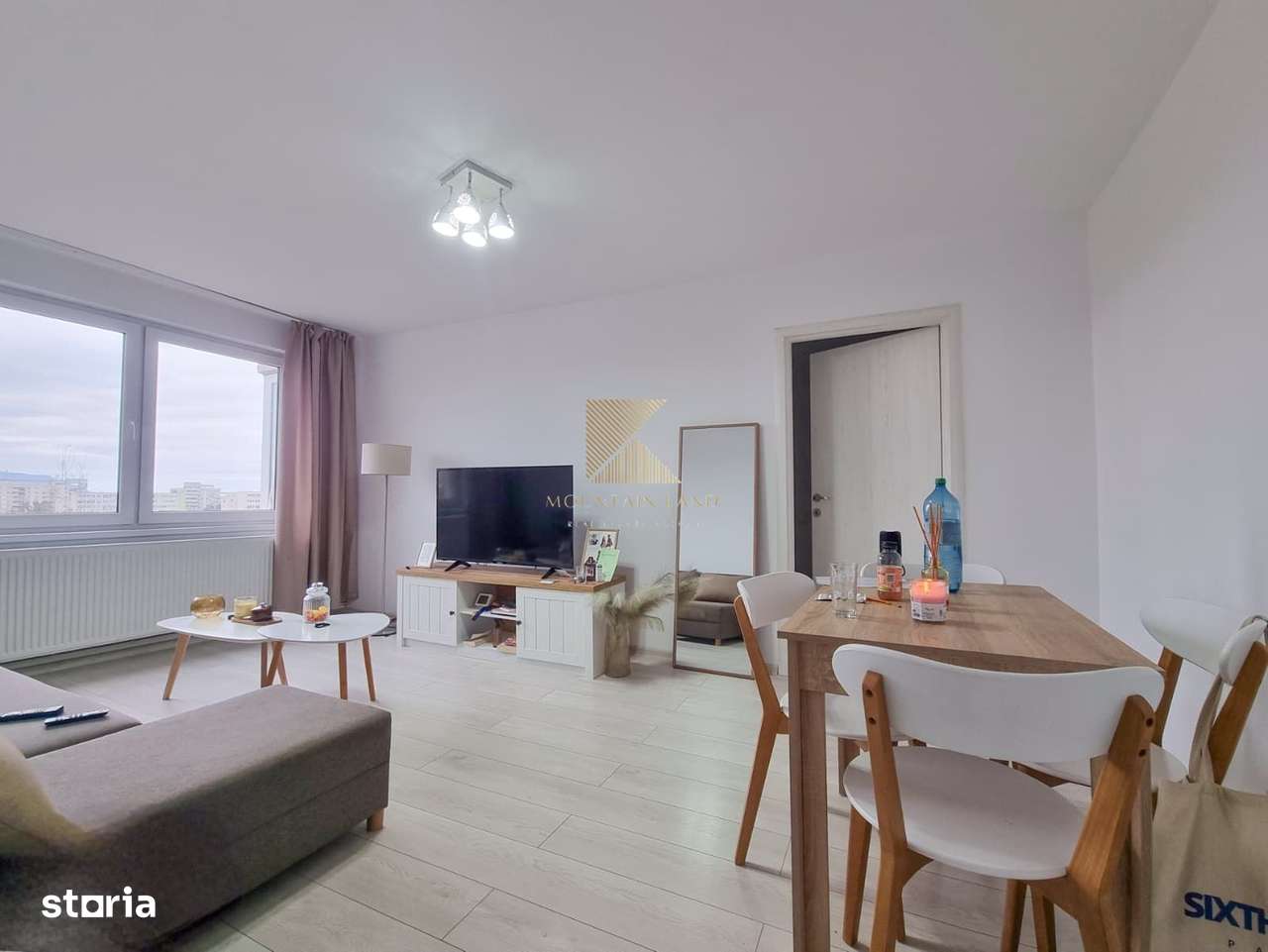 Apartament de 2 camere, semidecomandat, etaj 6/10, mobilat, Victoriei4 - Imagine principală: 5/19