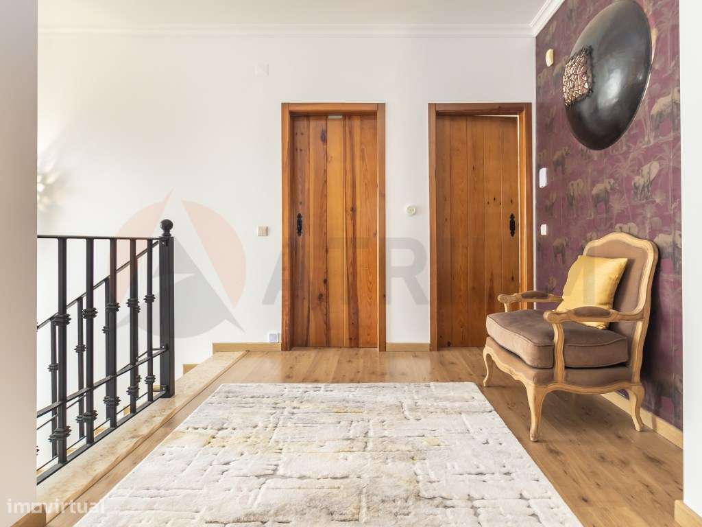 Exclusiva Moradia T6 com Quintinha, Piscina e Elevado Potencial de ...-34