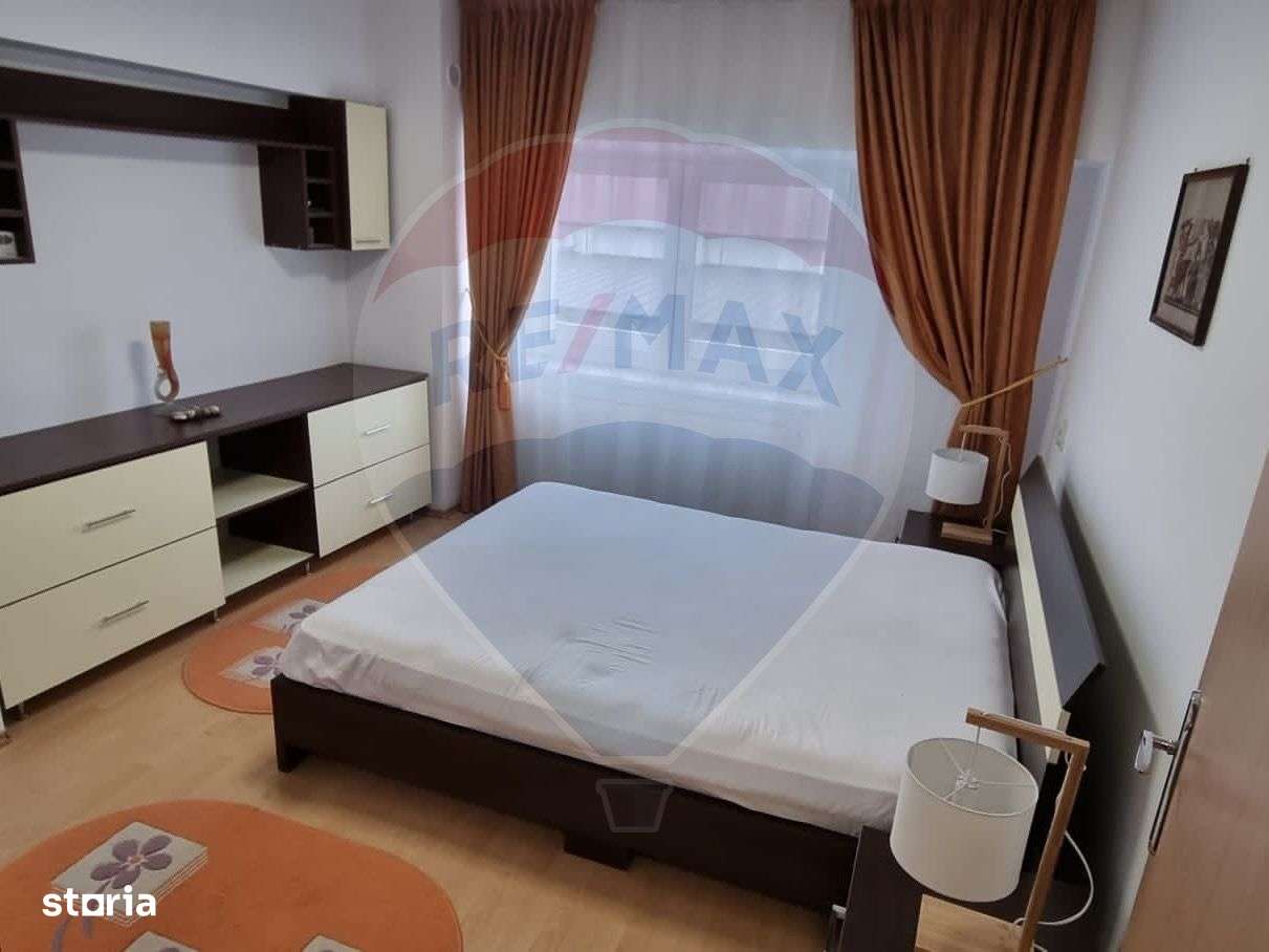 Apartament cu 3 camere de închiriat, strada Stefan cel Mare,zona Mall - Imagine principală: 3/12