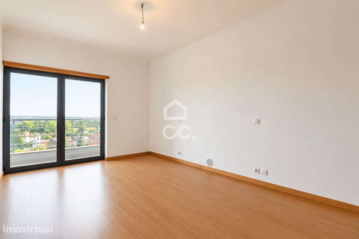 Apartamento T3 com garagem na Quinta de São Luís, Pereira.-7