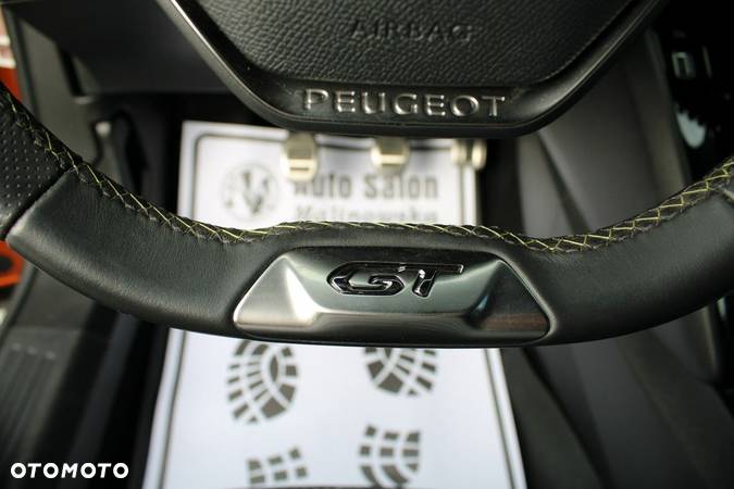 Peugeot 2008 1.2 PureTech GT Line S&S - 26