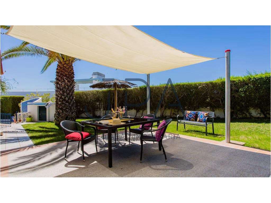 Moradia Isolada V4 +1 com Piscina e Garagem,Quinta do Sobral-26