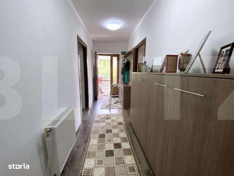 Casa compusa din 2 corpuri: 160mp utili si 1065 mp teren; Dambu Rotund - Imagine principală: 5/13