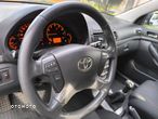 Toyota Avensis 2.0 VVT-i Sol - 19