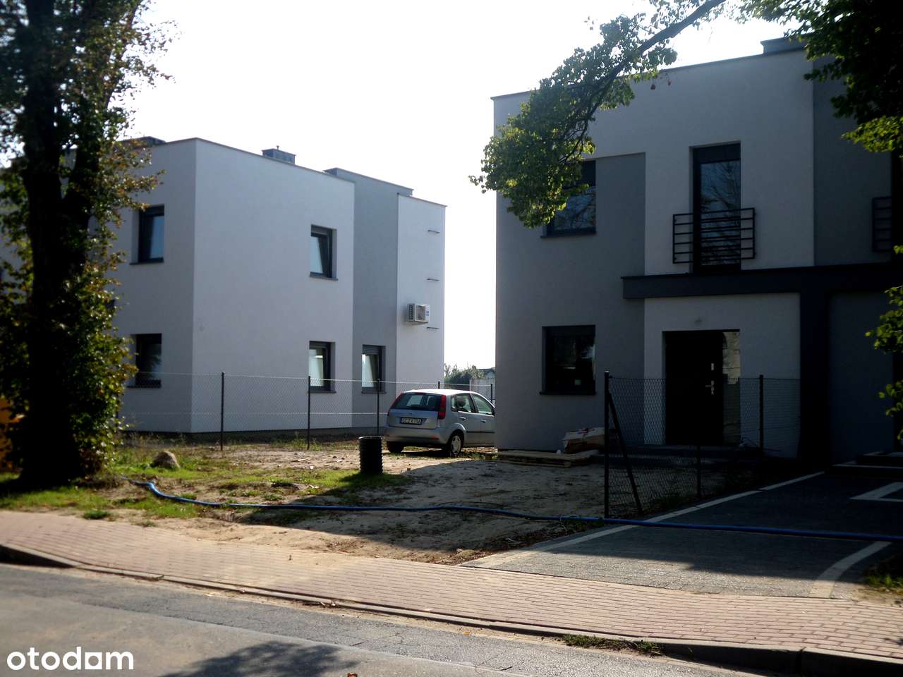 Świetna lokalizacja/4 pok/garderoba/duża działka/ogrz podł/parking - Pełny obrazek: 5/9