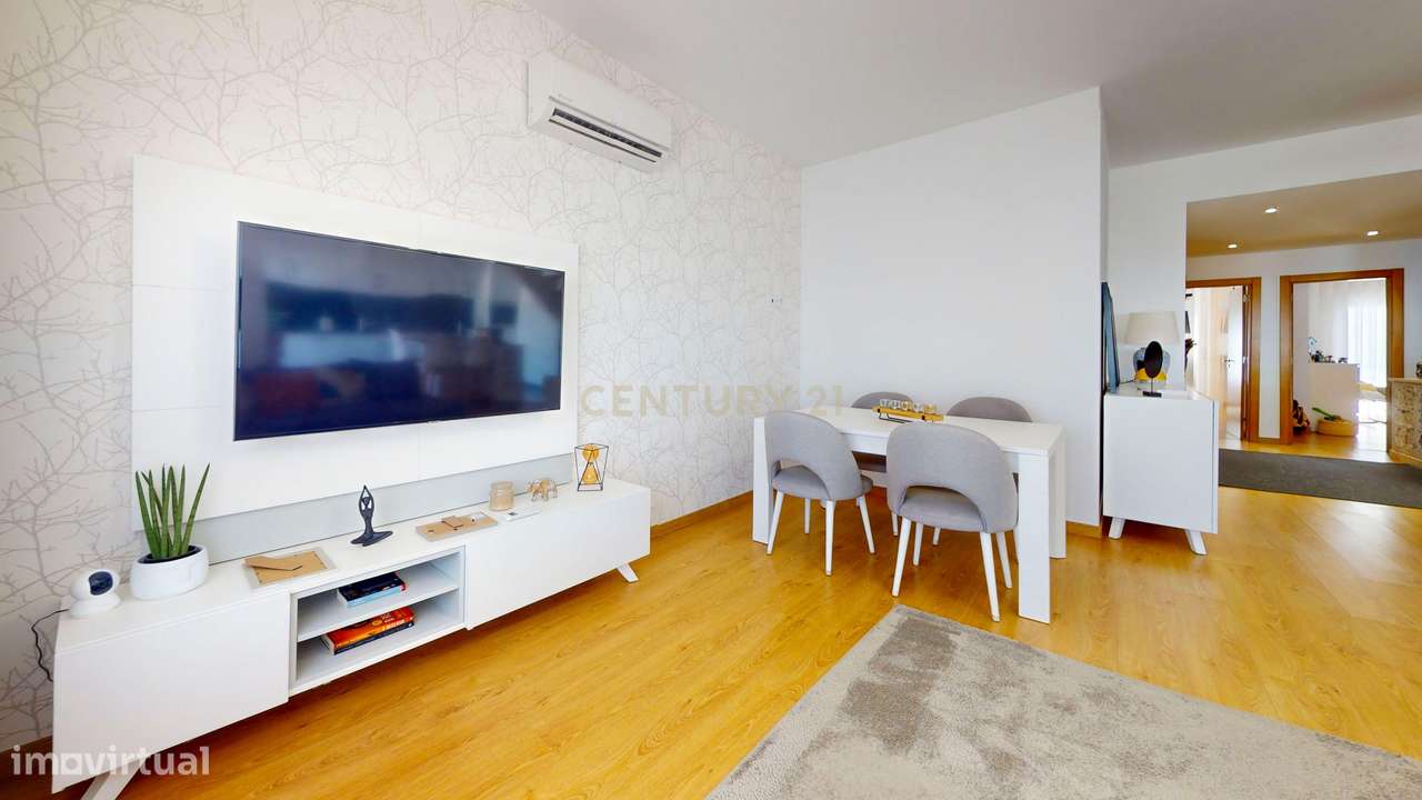 Apartamento T2+1 Exclusivo com Mezanine - onde a tranquilidade e acess-3