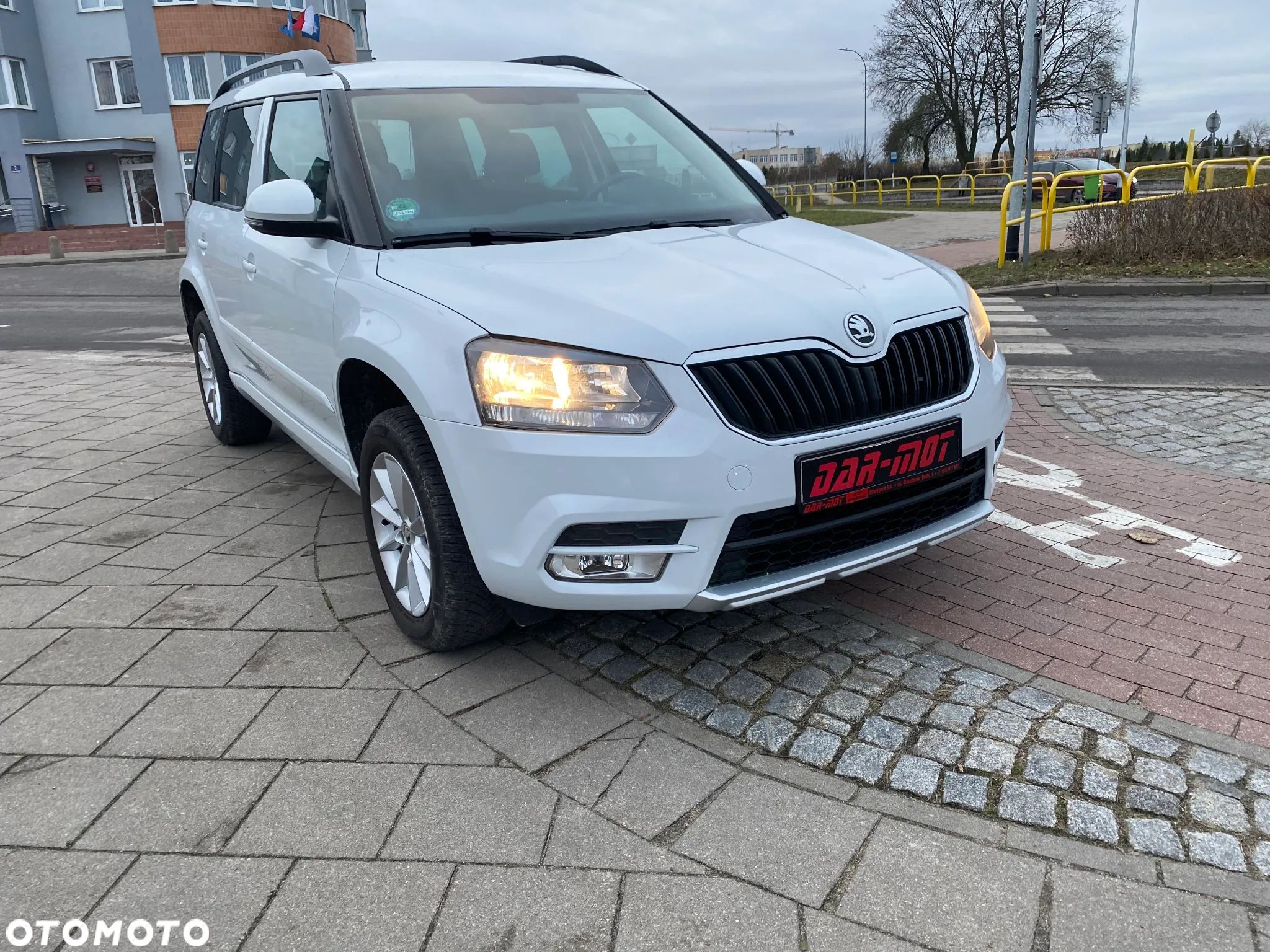 Skoda Yeti 1.2 TSI 4x2 Ambition DSG - 1