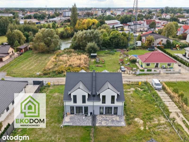 Nowoczesny dom w zabudowie bliźniaczej – ostatni dostępny!-4