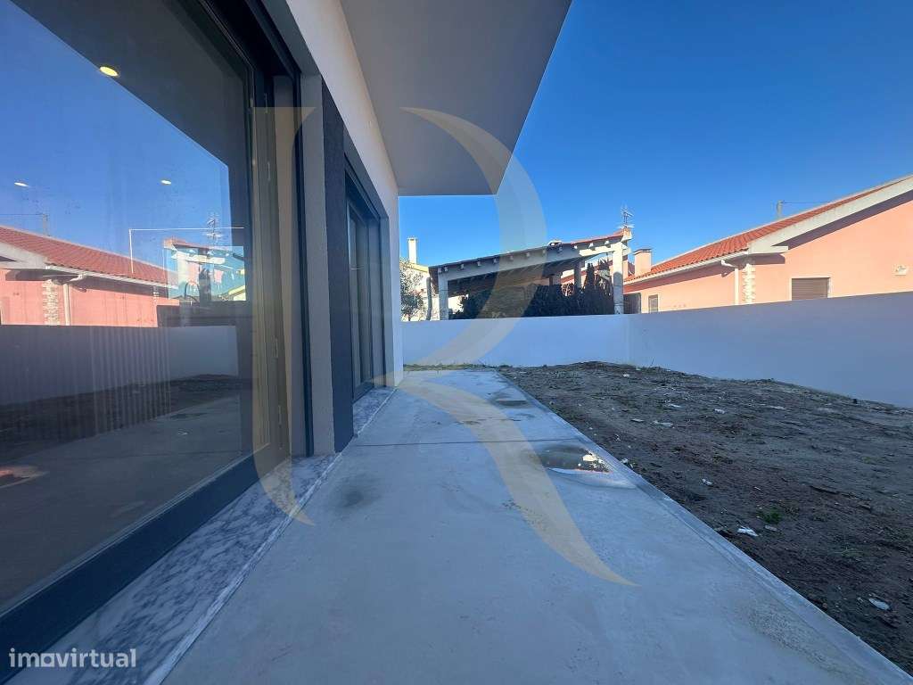 Moradia nova isolada térrea T4 em Pinhal do General-13