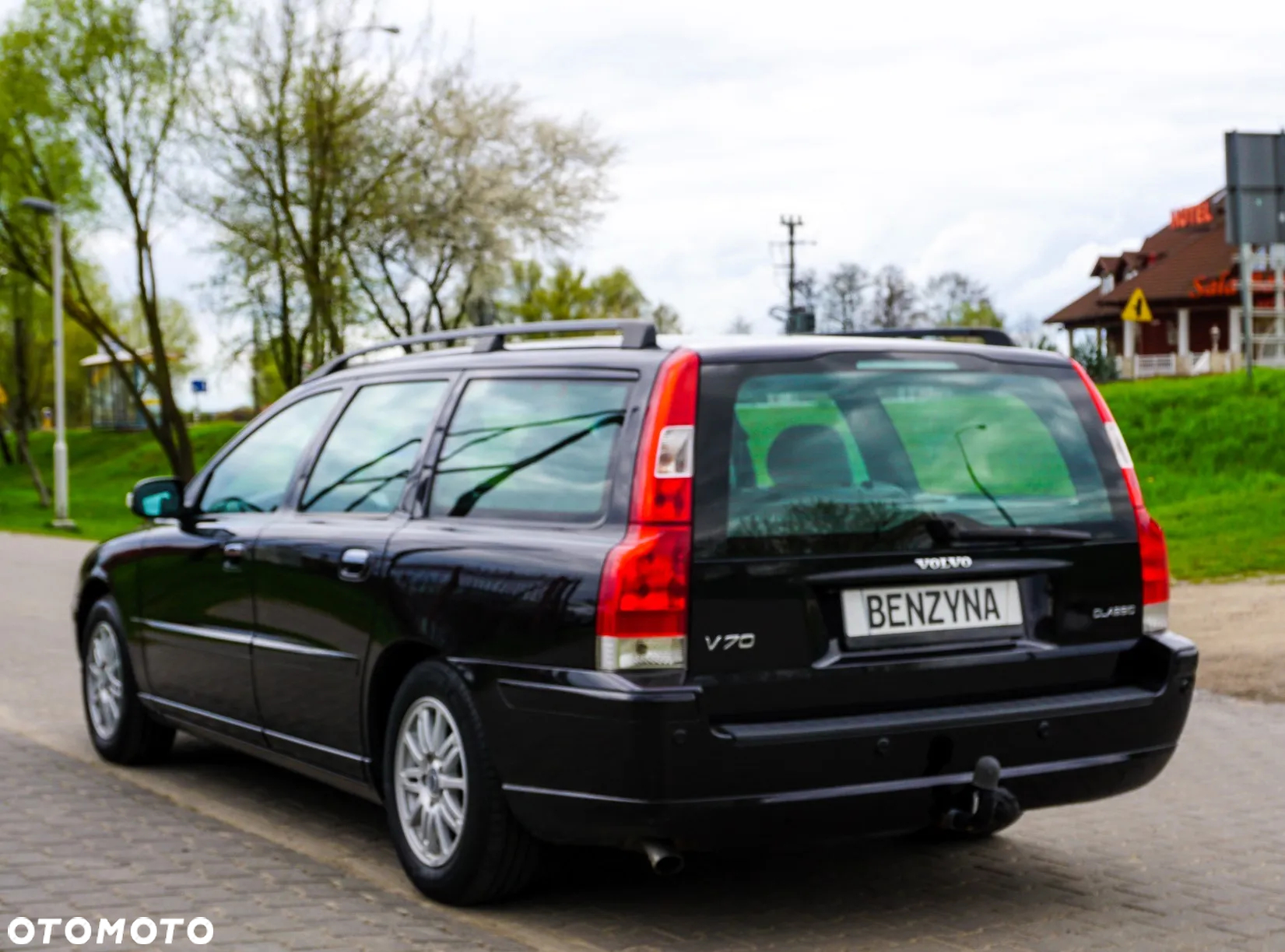 Volvo V70 2.4 Momentum - 4