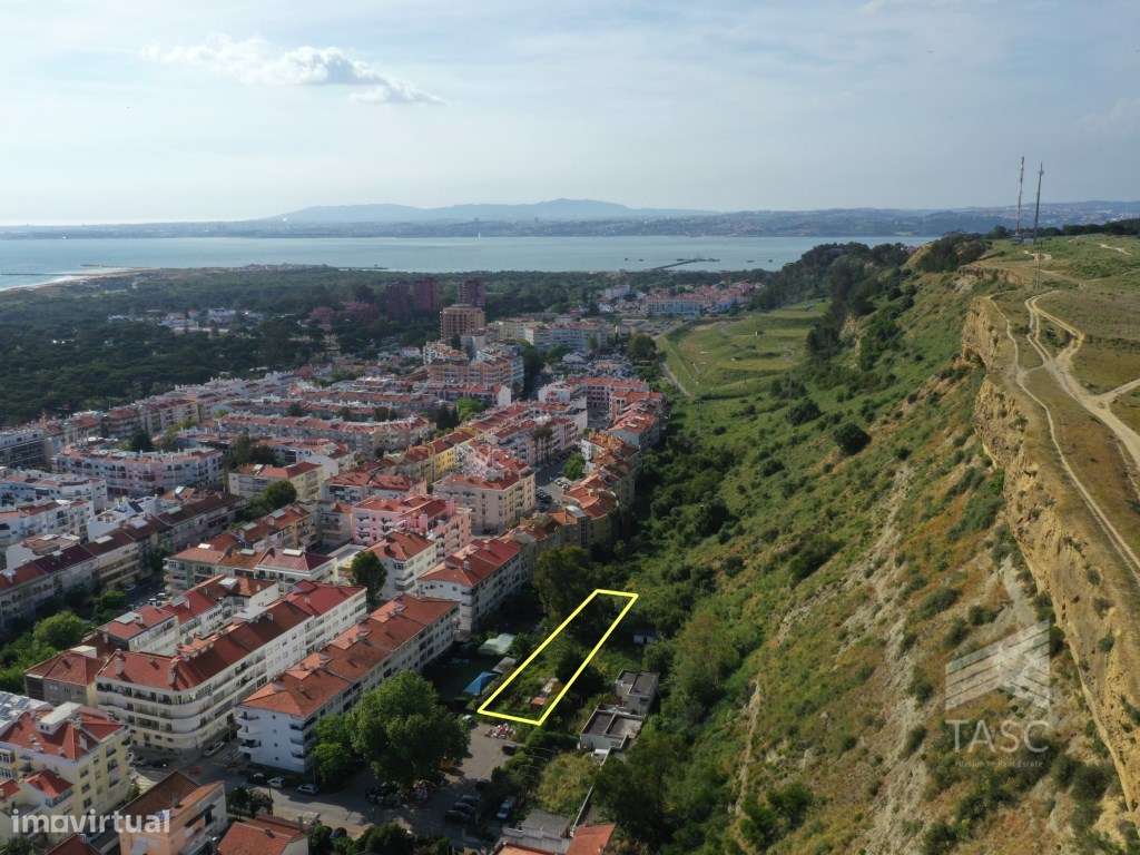 Lote para Prédio de apartamentos na Caparica - Grande imagem: 4/9