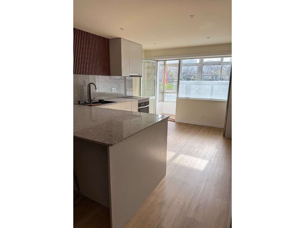 T2 P/ Arrendar - Câmara de Gaia ( Av da República) - Grande imagem: 4/13