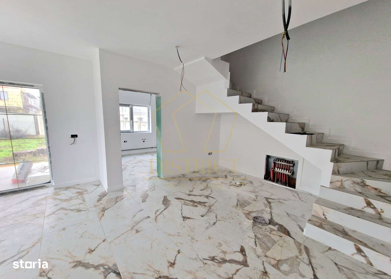 Duplex spatios cu 5 camere | Mosnita Noua - Imagine principală: 2/14