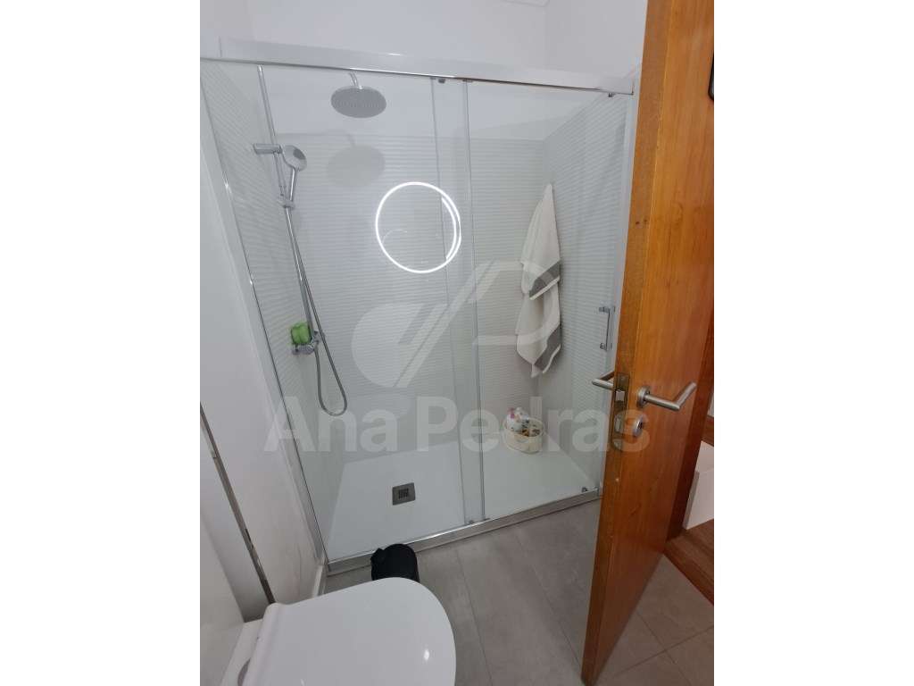Vende-se T2 com excelente área - 87 m² - Totalmente remodelado-18