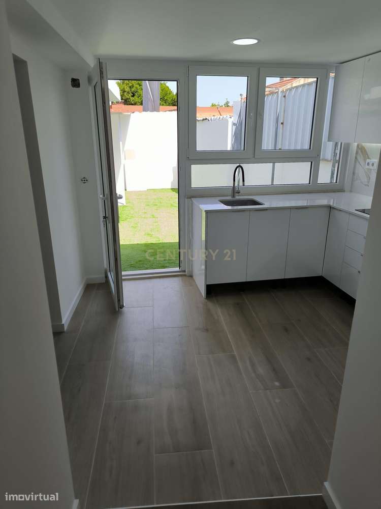 Moradia T2 Renovada em Valada – Conforto e Investimento junto ao Rio T-11