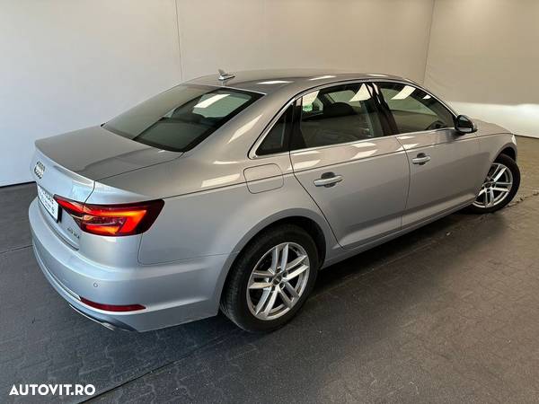 Audi A4 2.0 TDI S tronic Sport - 8