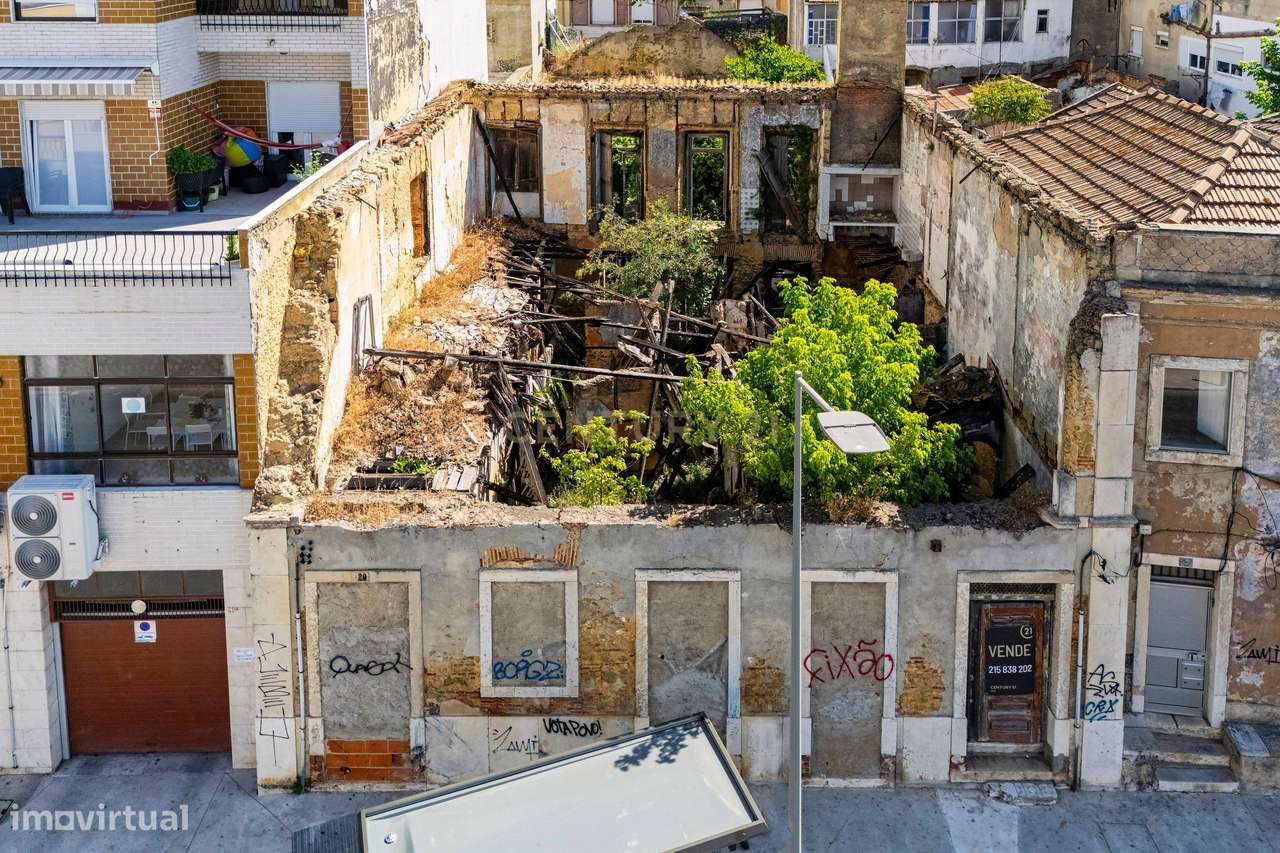 Terreno para construção de prédio, no Centro Barreiro, frente rio e a-6