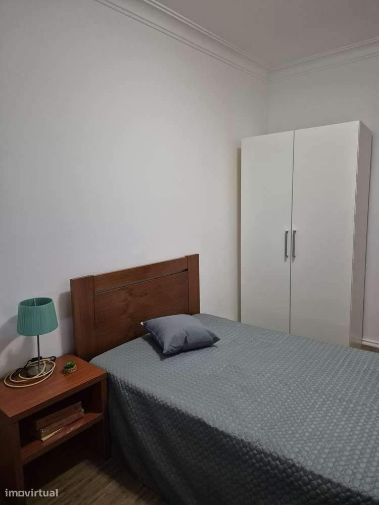 Quarto no centro de Mem-Martins - Grande imagem: 2/8