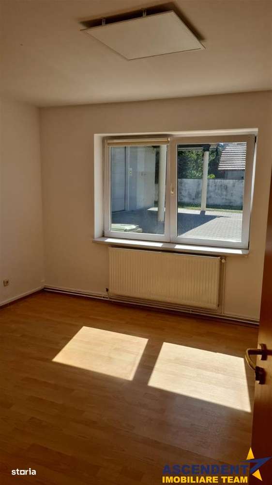 Apartament 3 camere, 140mp, cu acces auto in curte si facilitati, Prej - Imagine principală: 1/4