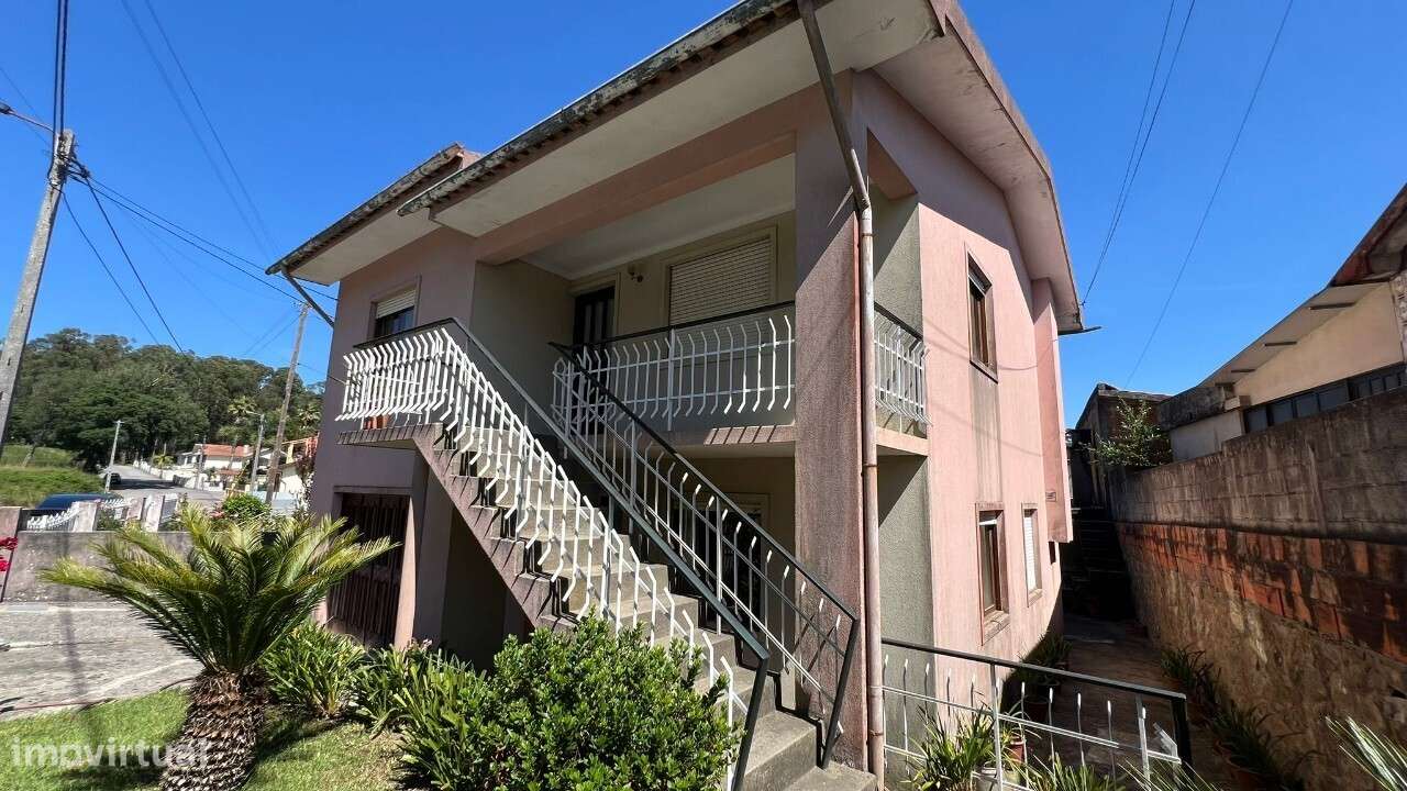 Comprar moradia T3 em Cucujães, Oliveira de Azeméis-0