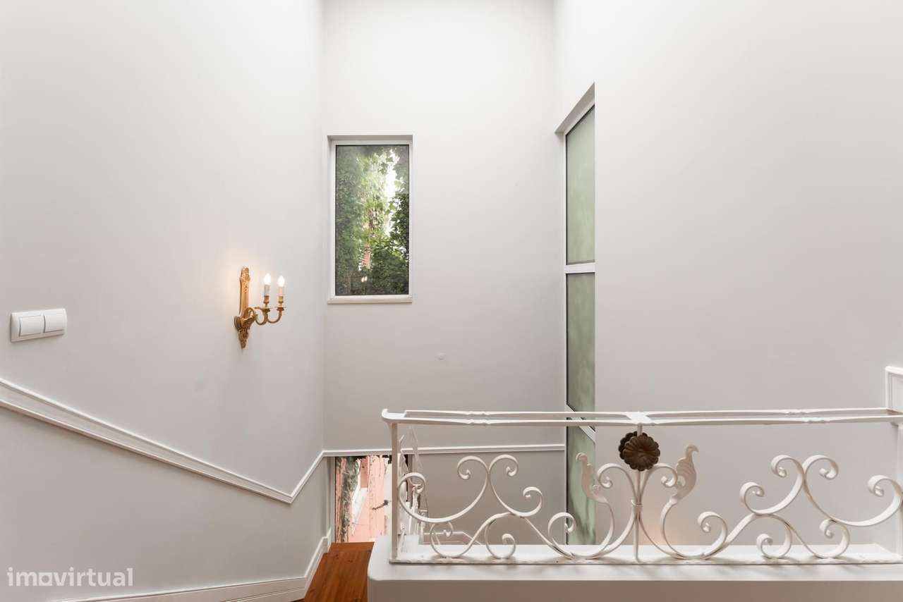 Moradia T4 + 1 com piscina, Pena, Lisboa-13