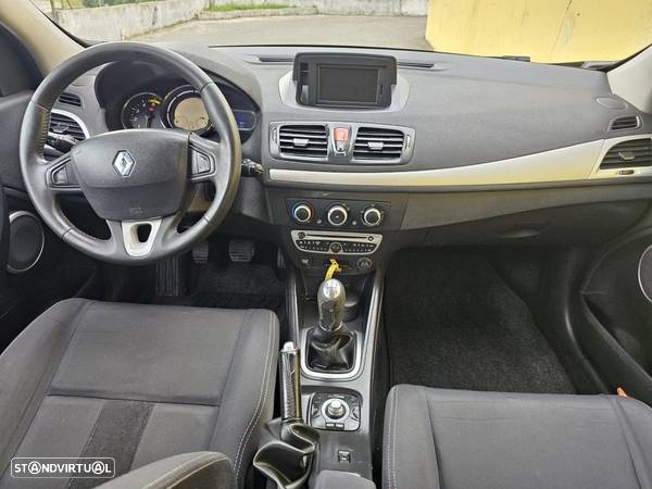 Renault Mégane 1.5 dCi Dynamique - 7
