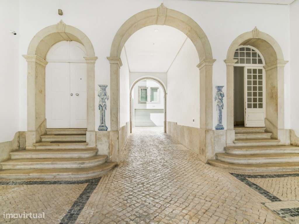 Apartamento T2 duplex junto ao Rio Tejo, em Lisboa-17