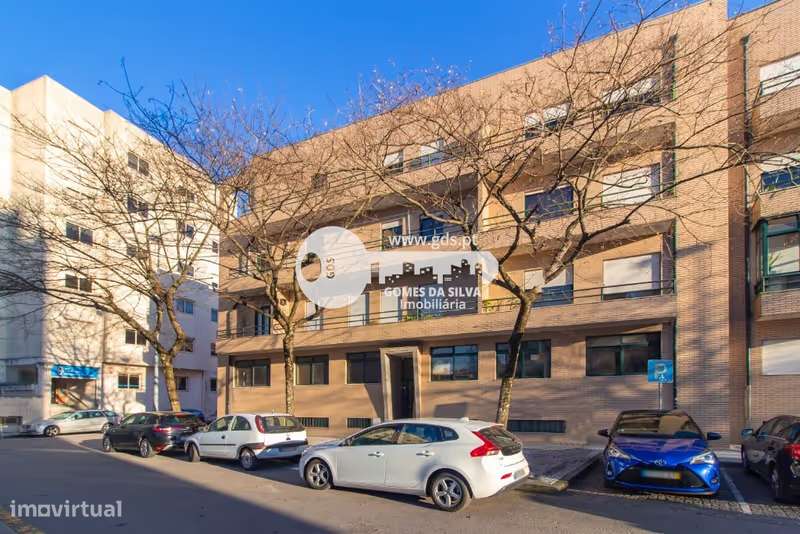 Apartamento T3 c/ suite na Rua Américo F. Carvalho-24