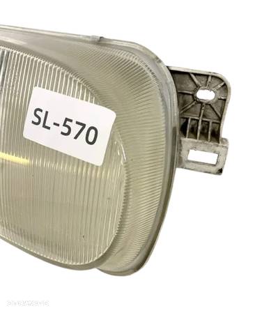Nissan VANETTE SERENA 93-02r Lampa Reflektor Prawy  260158C006 260159C005 B6010-7C006 - 8