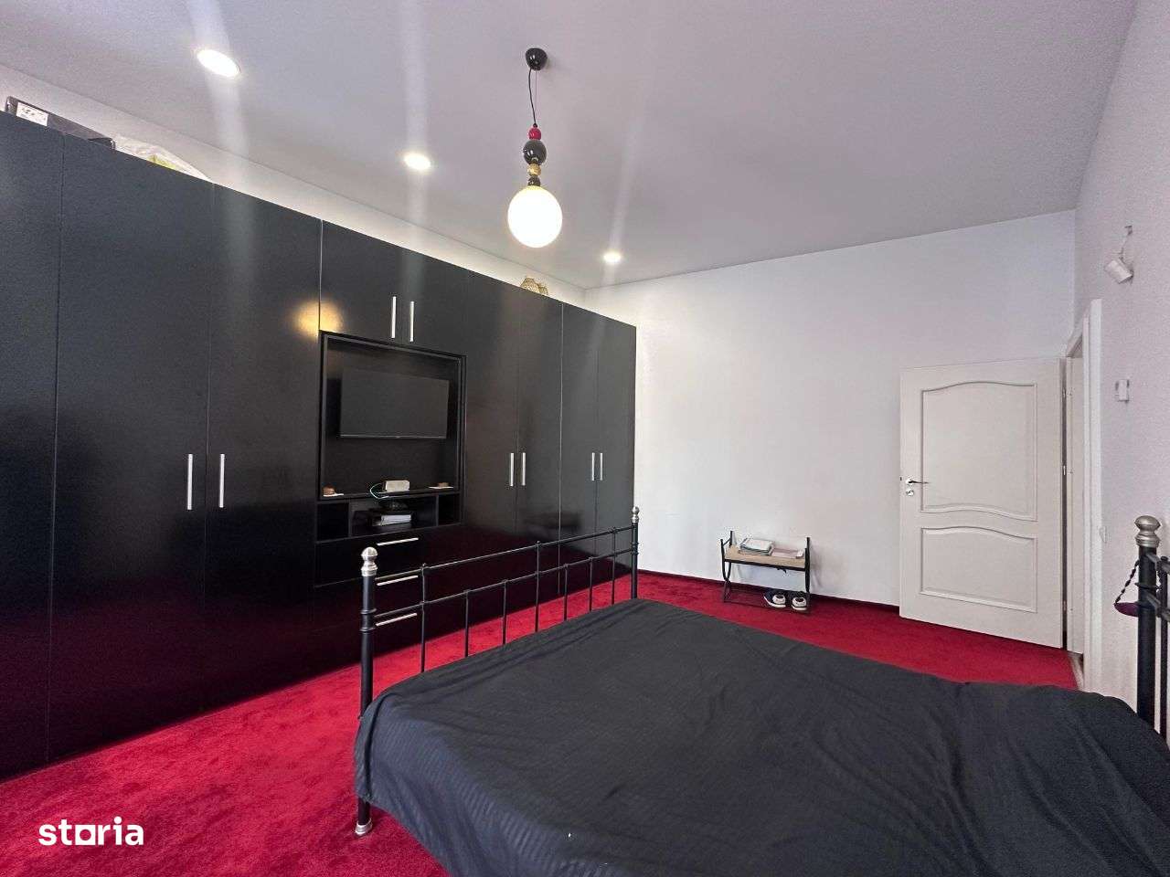 Casă modernă aproape de centrul orașului Galați - Imagine principală: 4/16