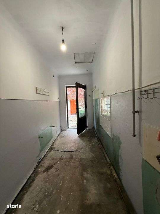 Casa individuala de renovat teren 220 mp Bulevardul Basarabia Murgeni-7